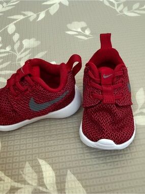 Nike Kids Red Mesh Sneakers with Grey Swoosh and White Sole
